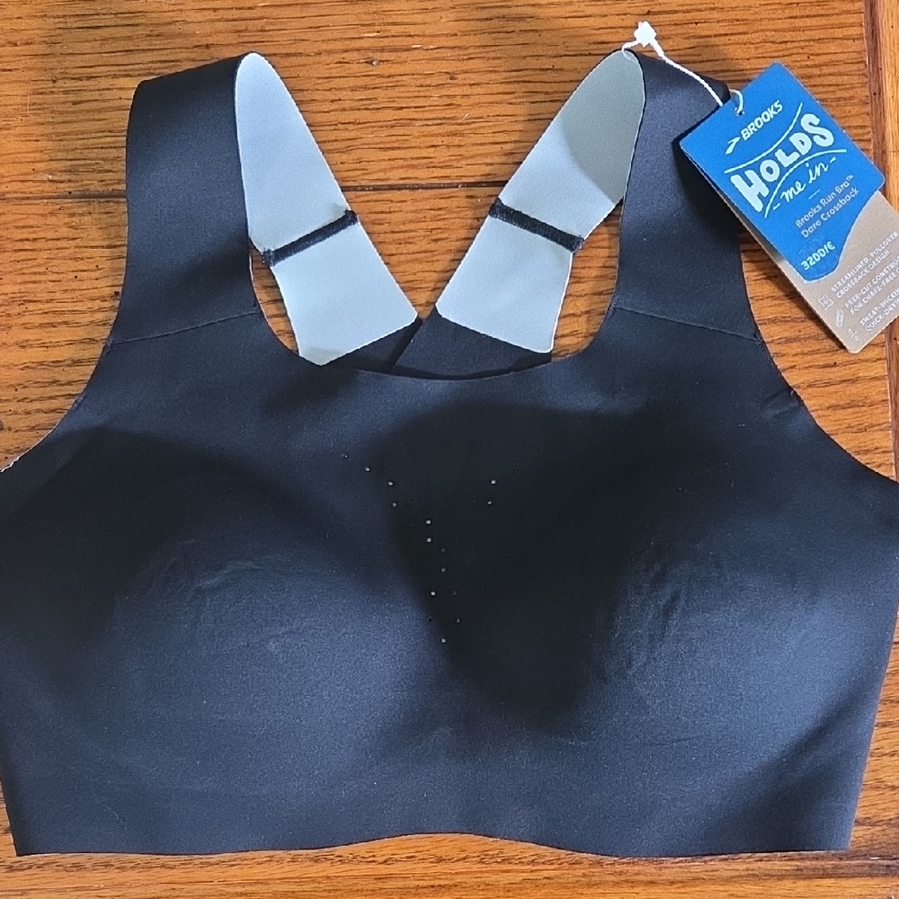 Brooks Women's Black and White Sports Bra